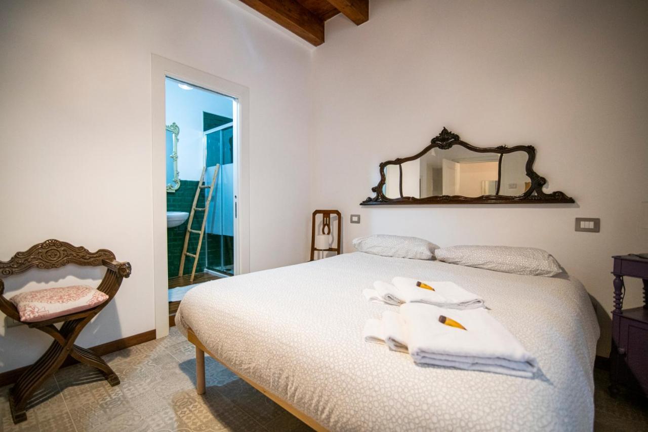 Redmood Guesthouse Барлетта Экстерьер фото