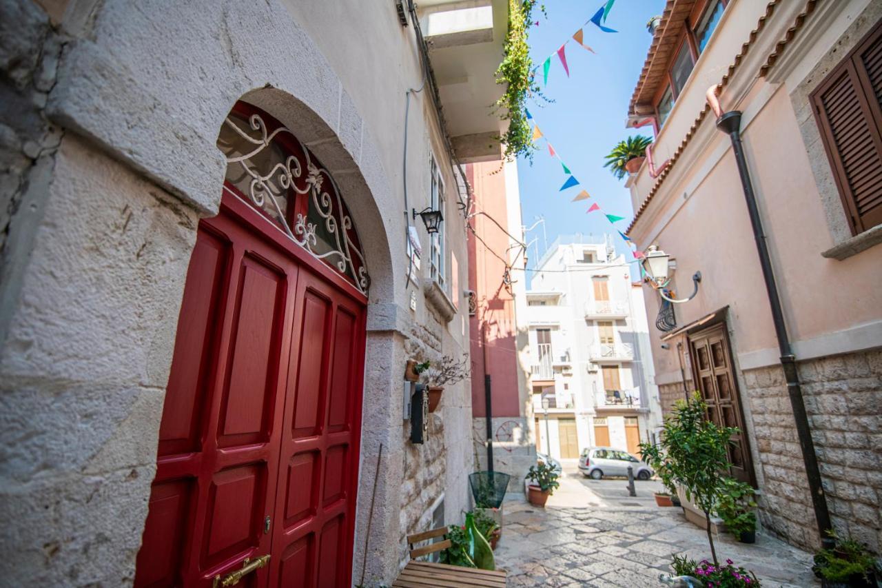 Redmood Guesthouse Барлетта Экстерьер фото