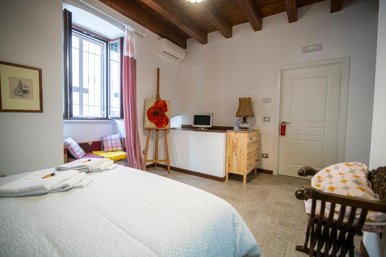 Redmood Guesthouse Барлетта Экстерьер фото