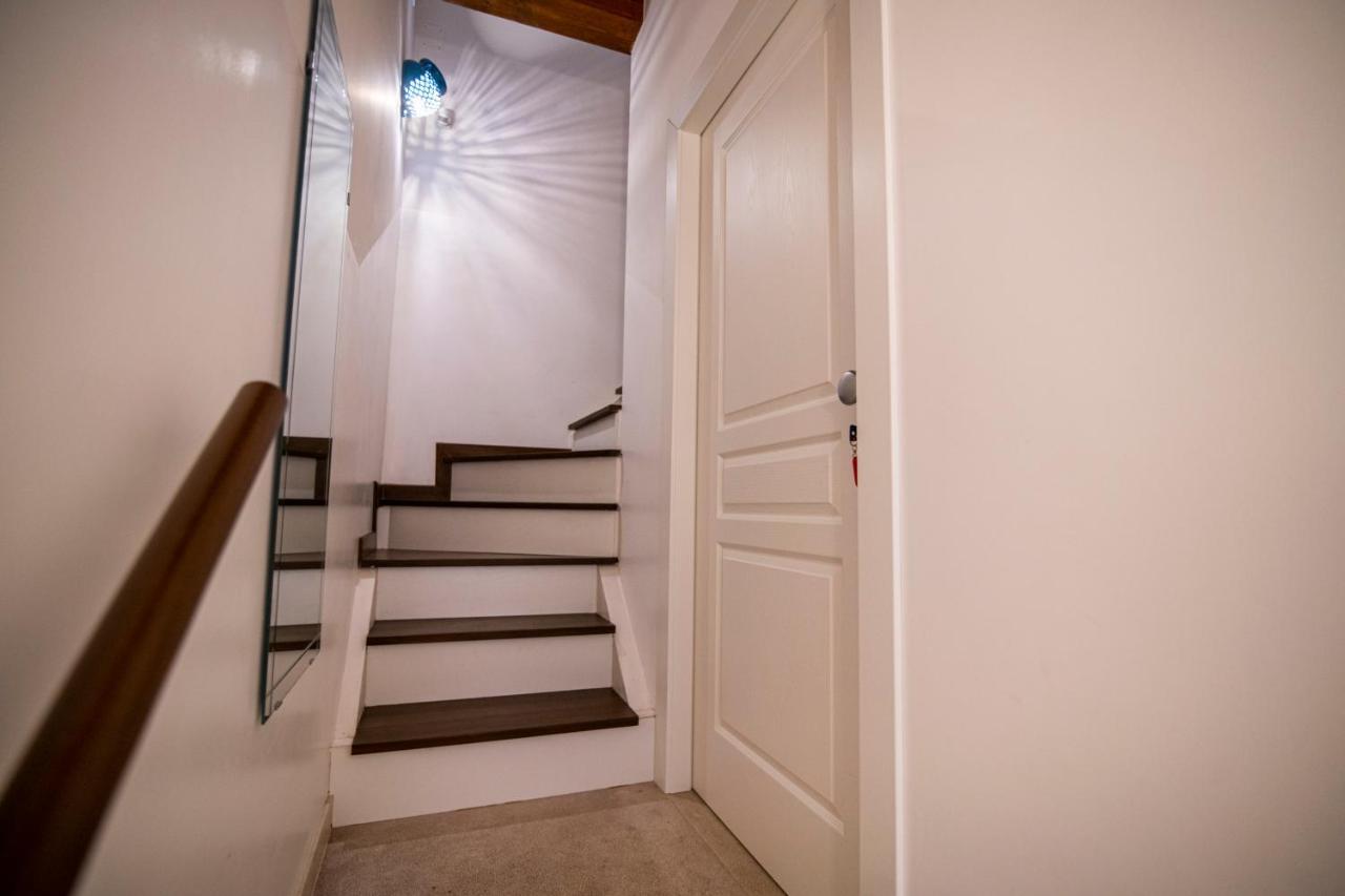 Redmood Guesthouse Барлетта Экстерьер фото