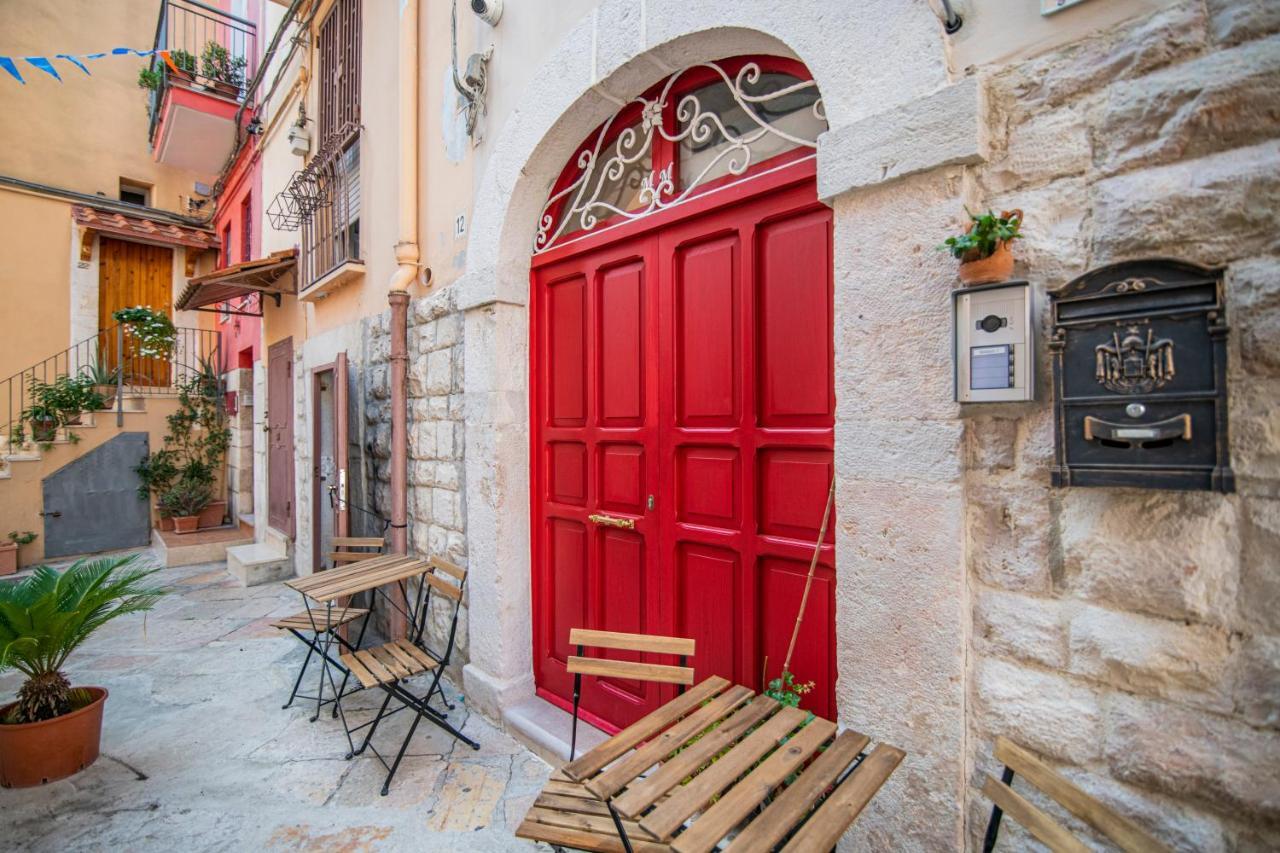Redmood Guesthouse Барлетта Экстерьер фото